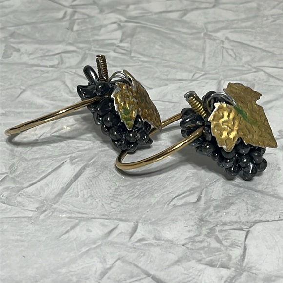 Set of 12 natural stone and brass grape cluster napkin rings mcm boho - Picture 14 of 16